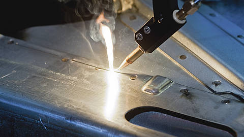 Industrieanwendungen von handgehaltenen Laserschweißmaschinen
